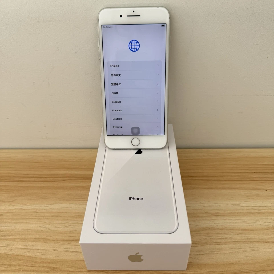 Apple iPhone 8 Plus 64 GB Silver Great Condition Comes With Box - Image 3 of 4