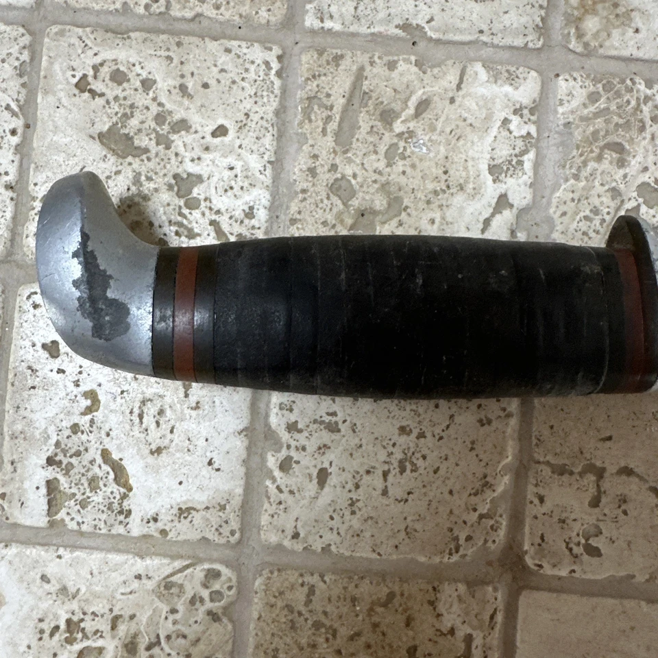 Case-XX 323-5 Hunting Knife with Sheath Vintage Vintage Needs Cleaning USA - Image 3 of 4