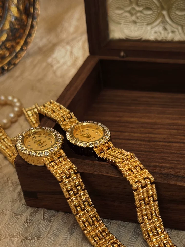 Gold French Vintage Style Unique Dainty Women’s Wrist Watch Trendy Cute Gift - Image 4 of 4