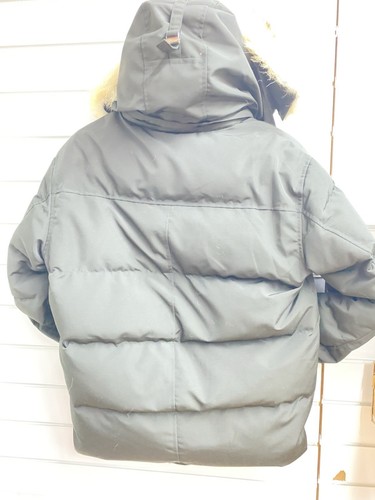 Canada Goose Men's - Picture 2 of 12