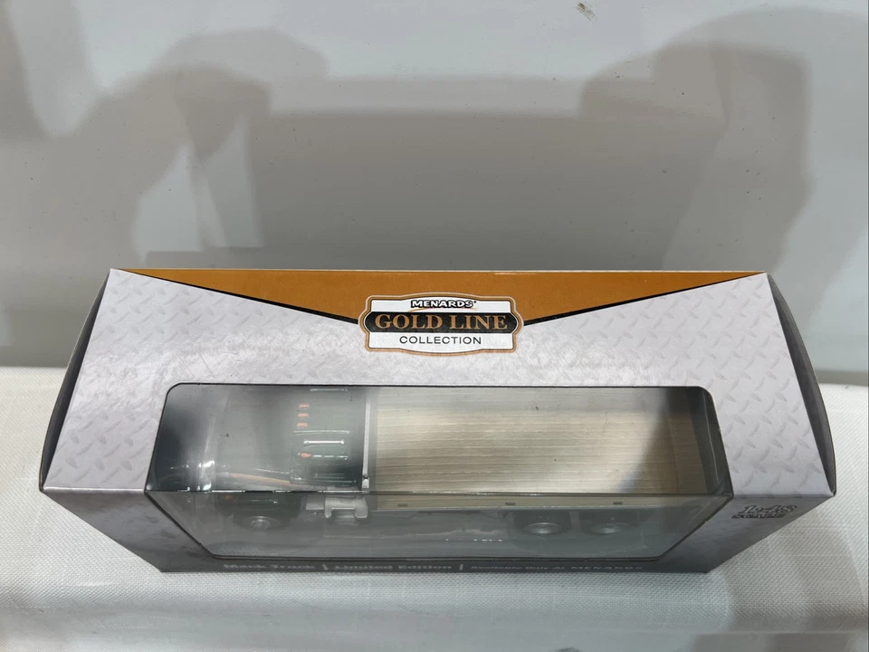 Menards 279-0748 1:48 Scale Gold Line Green Mack Truck Limited Edition New - Image 3 of 4