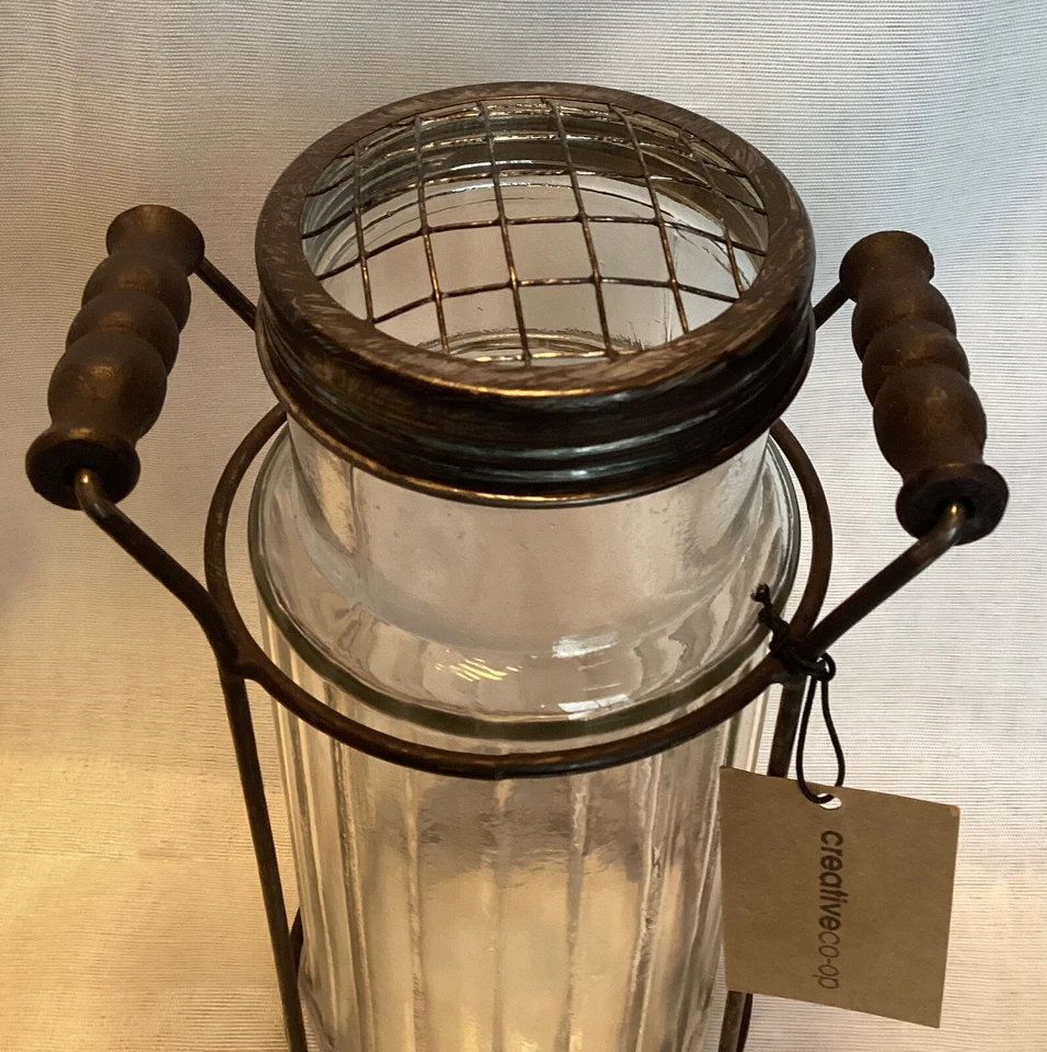 "Florero estilo primitivo con tapa de rana de metal de 8,5"" de alto" Foto 4 de 4