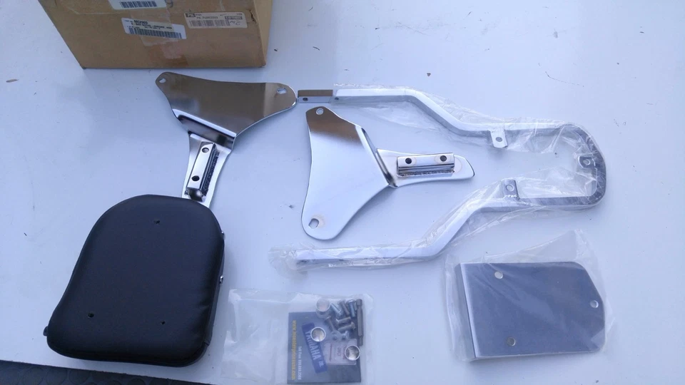 Honda VT750C 1997-2003 Shadow Sissy Bar con almohadilla con tachuelas MC2909 Foto 2 de 2