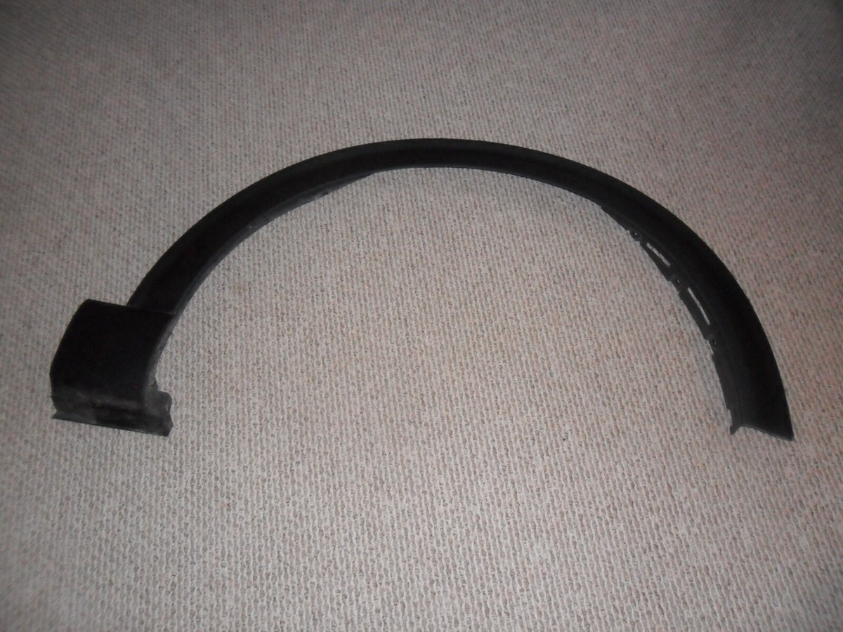 2020-23 FORD EXPLORER RIGHT FRONT FENDER FLARE BLACK OEM