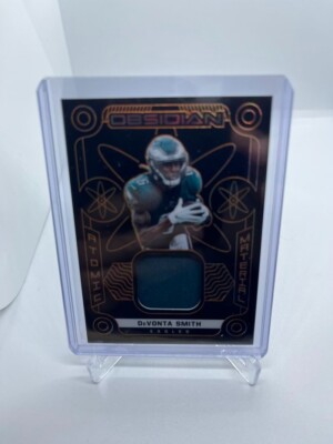 2022 Panini Obsidian Atomic Material #AM-DSM DeVonta Smith Patch SP /75 Eagles