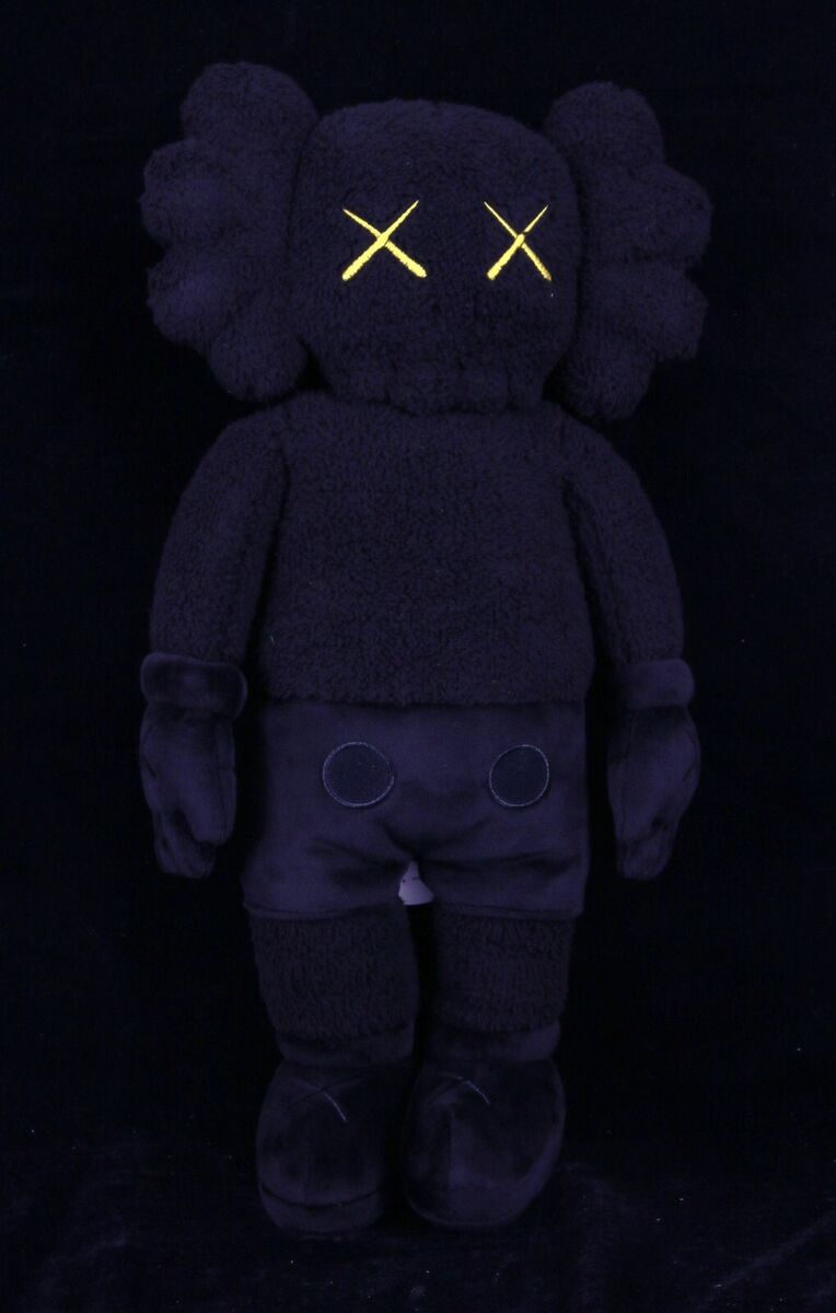 KAWS Holiday Plush Hong Kong 2019 BLACK original mint KAWS Holiday Plush Hong Kong 2019 BLACK original mint