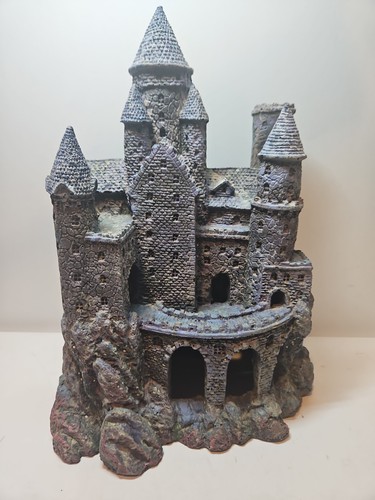 Penn-Plax Age of Magic Wizard Castle Aquarium Decor Large 10" Resin RRW8