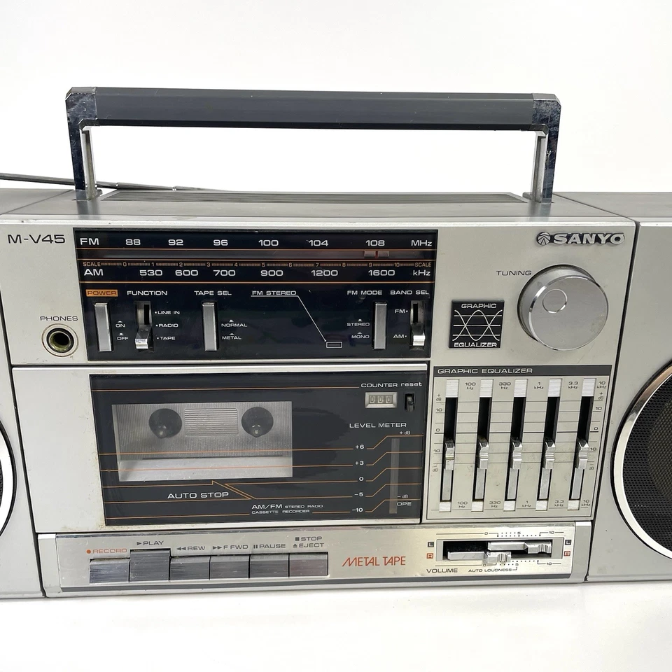 Gravador de cassete estéreo Sanyo M-V45 Boombox gueto *como está *para peças ou reparos* - Imagem 4 de 4