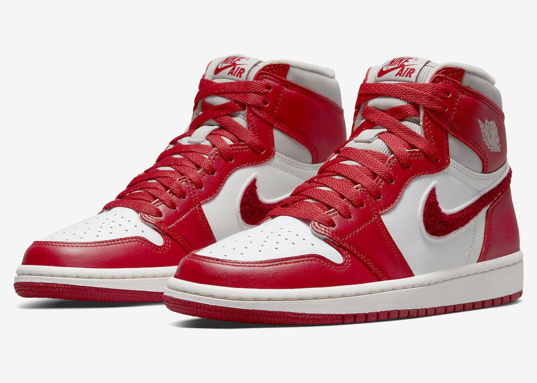 【Nike】 Jordan 1(W) Retro High OG Varsity Red DJ4891-061 Air Jordan 1 High OG Varsity Red DJ4891-061 Chenille US Size