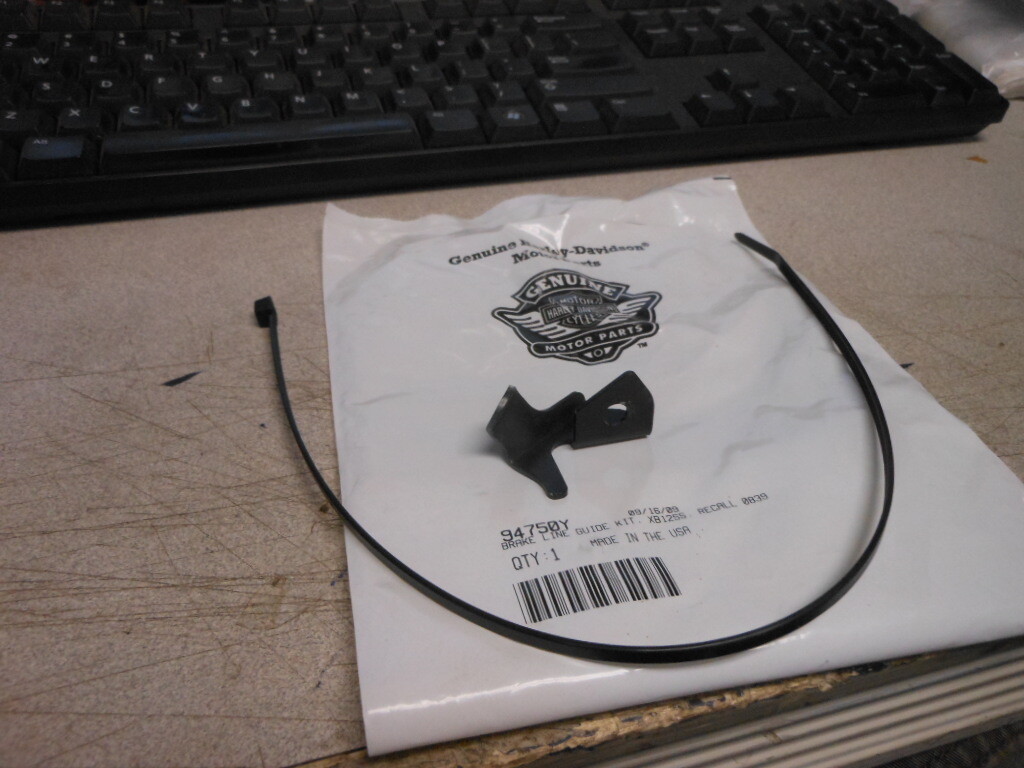 NOS Harley Davidson Buell Recall 0839 Brake Line Guide Kit XB12SS