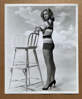 ELIZABETH MONTGOMERY original Bert Six studio photograph