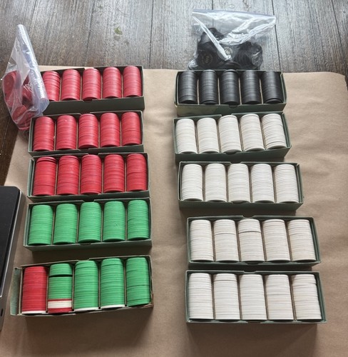Vtg Diamond Mold Plastic Poker Chips Non-value Red Green Black White Set 1000+