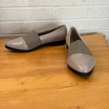 Walking Cradles "Bandeau" Taupe Comfort Flats Leather Women's Size 9.5 wide NWT