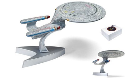 Miniature Corgi U.S.S.Enterprise NCC-1701-D Star Trek The Next Generation