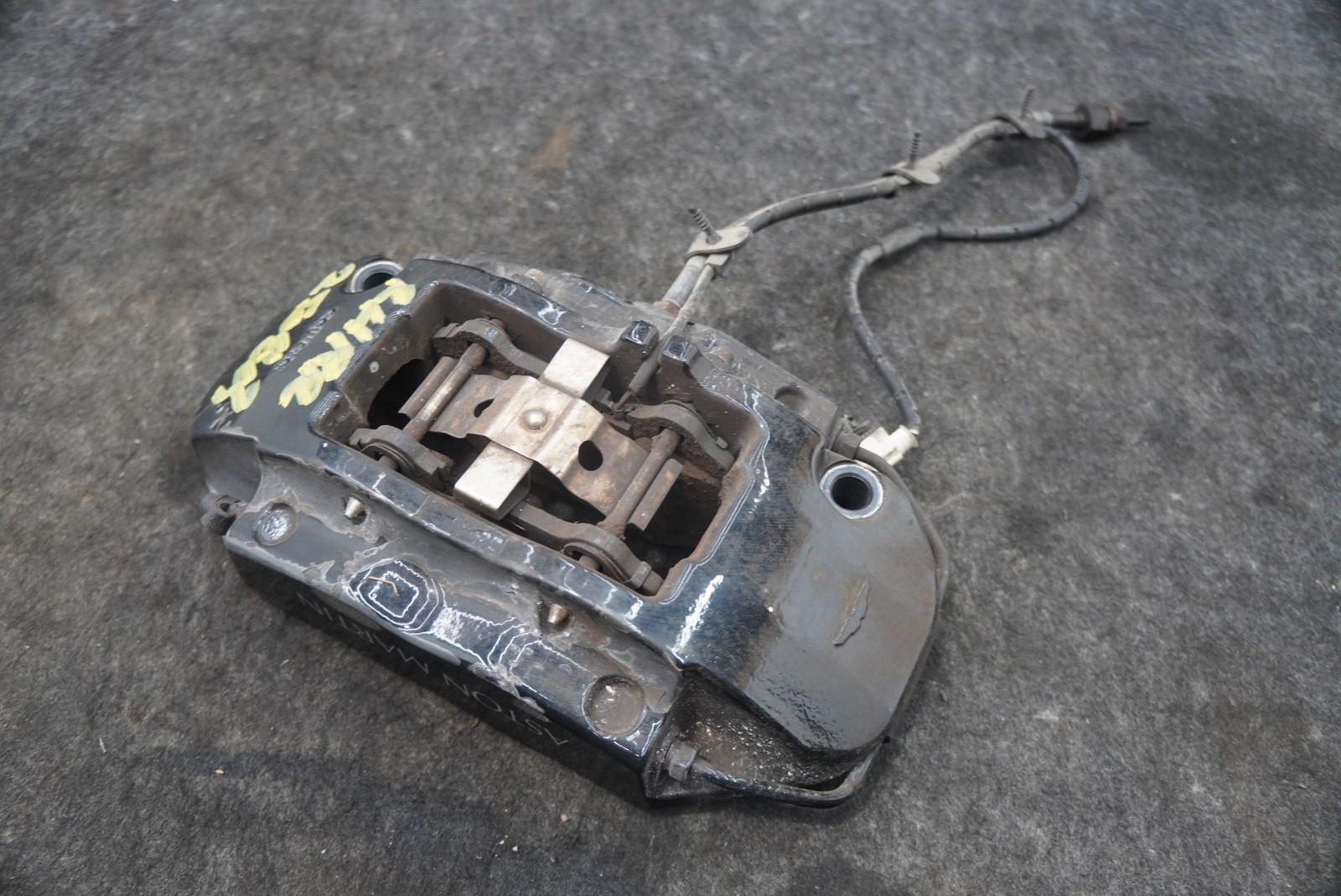 Rear Right Brake Caliper 7G43-2C464-CA OEM Aston Martin V8 Vantage 2006-16 DB9