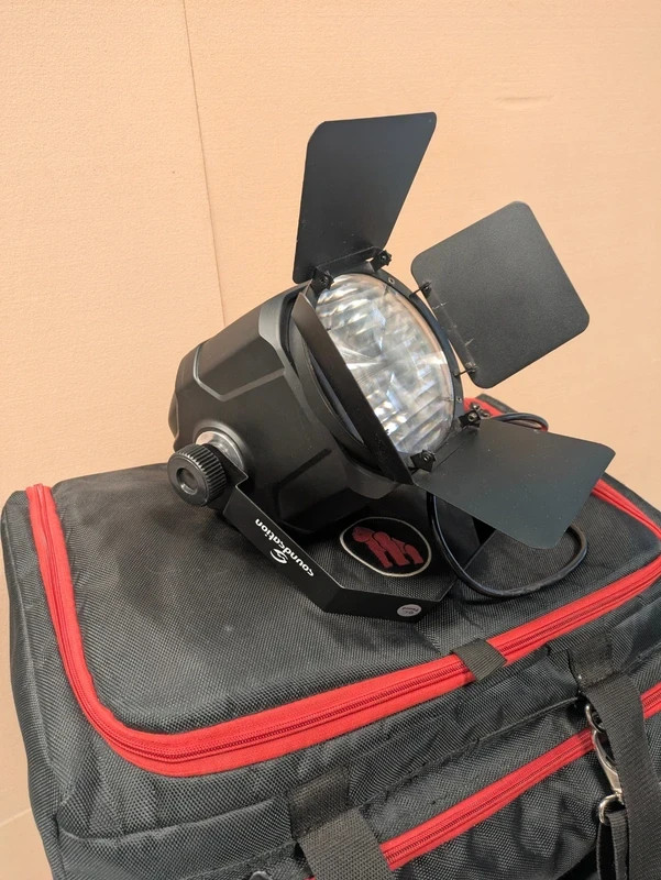 4 Fari LED Scenic SoundSation 100w WW-CW + Borsa
