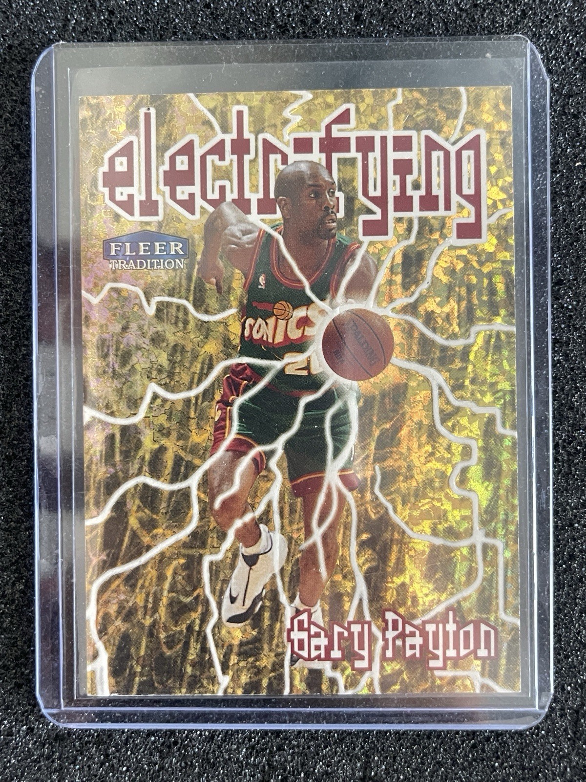 Gary Payton 1998 Fleer Tradition #9E Electrifying