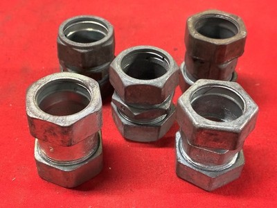 ASSORTED BRANDS COMPRESSION FITTINGS SIZE: 3/4'' (LOT OF 5)