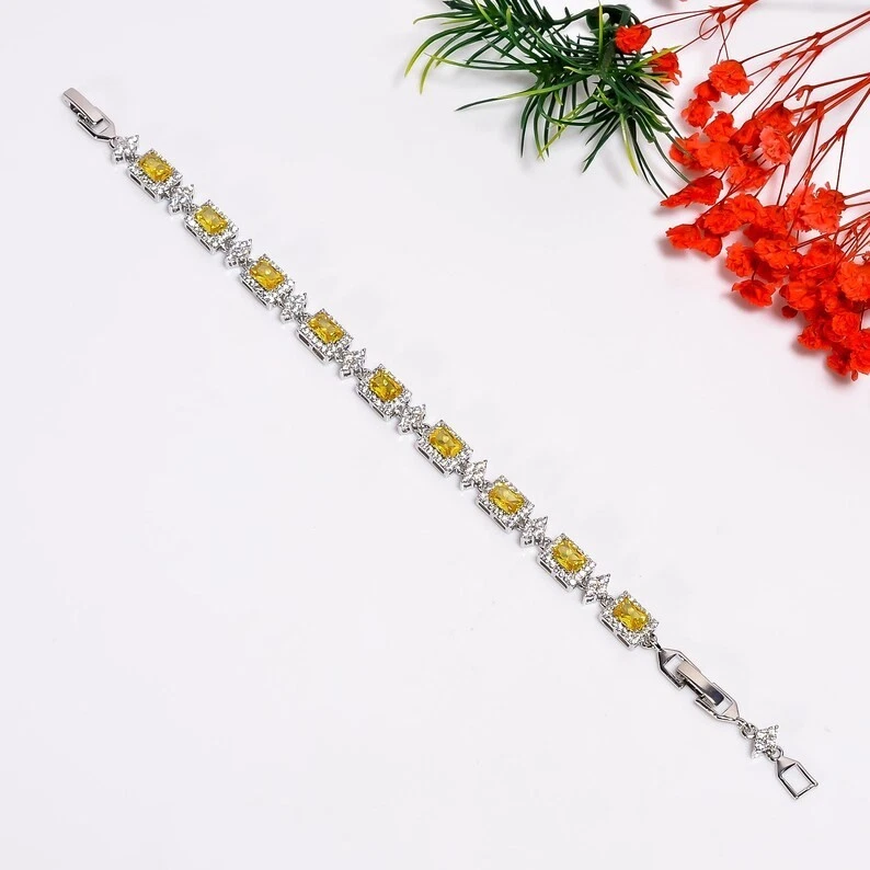 12Ctw Emerald Lab Created Yellow Sapphire Tennis Bracelet 14K White Gold Plated Foto 2 de 4