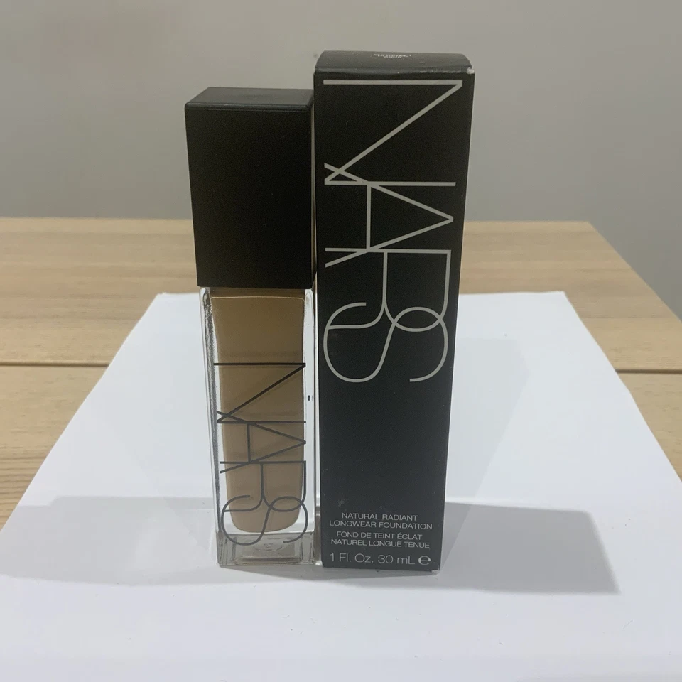 NARS Natural Radiant Longwear Foundation Medium 1 PUNJAB 6608 - 30ML - Image 3 of 4