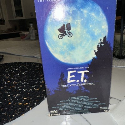 E.T. The Extra Terrestrial movie VHS (1982) - Green/Black Cassette - Spielberg