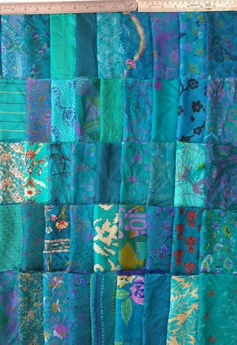 AMZ Sari Silk Fabric Lot Remnants 30 Pieces 8x8 Peacock Green Perfect Crafts - Picture 4 of 6