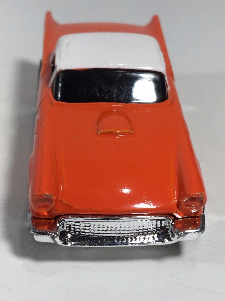 Hot Wheels 2008 '57 T-Bird Thunderbird naranja con techo blanco HW coches misteriosos Foto 3 de 4