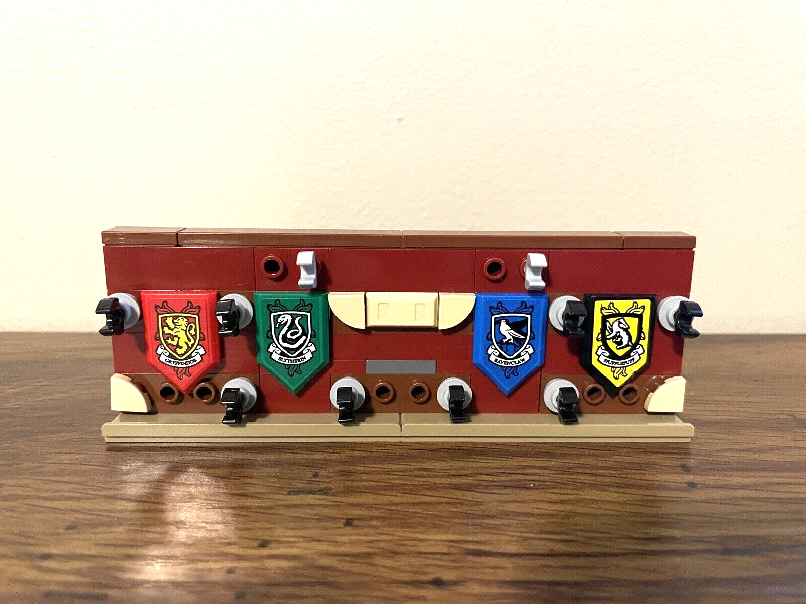 LEGO Harry Potter Quidditch Trunk House Banner Display Set 76416
