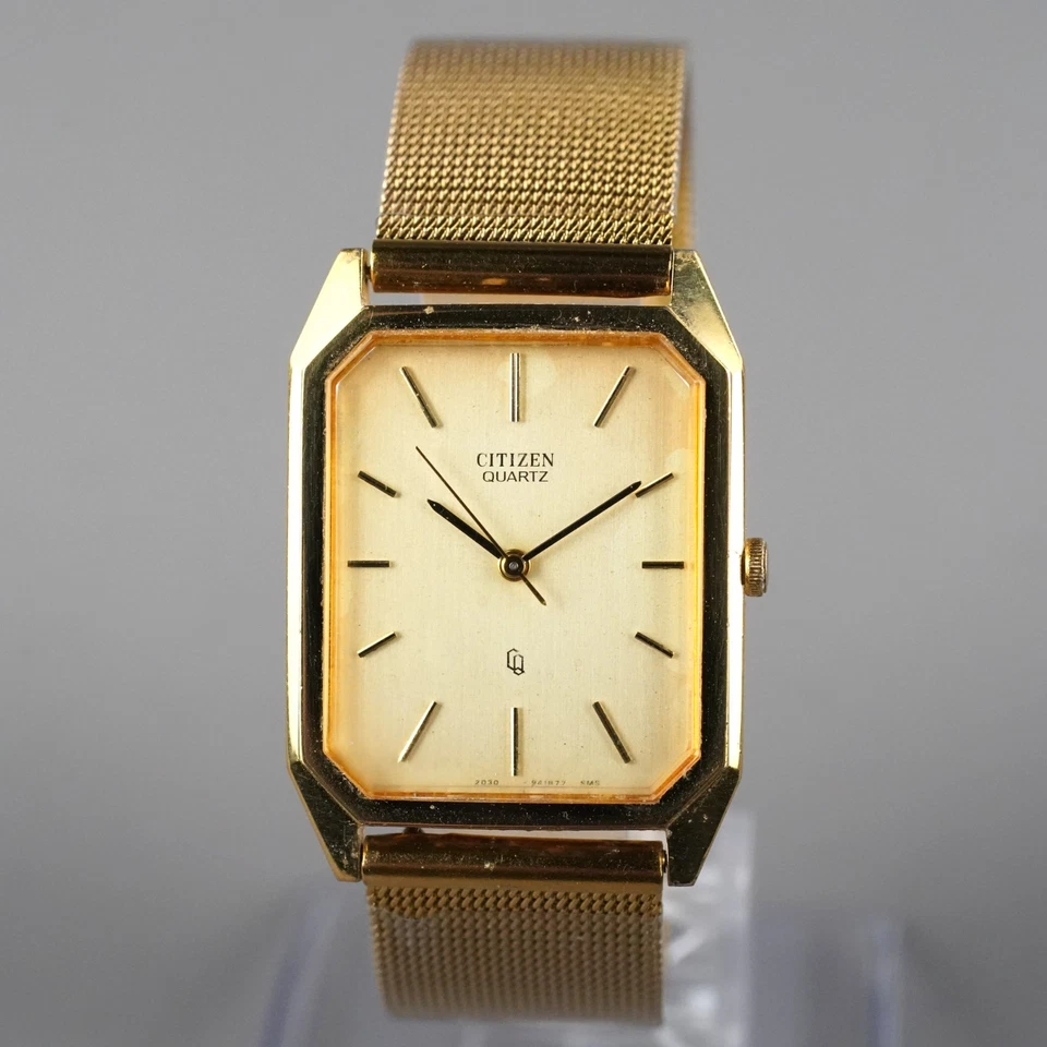 Relógio masculino Citizen quartzo vintage 2030-948904 ouro 27 mm nova bateria nova pulseira - Imagem 4 de 4