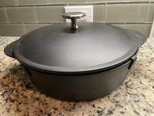 COOKLIFE Cast Iron Dutch Oven with Lid 5.5 QT NEW