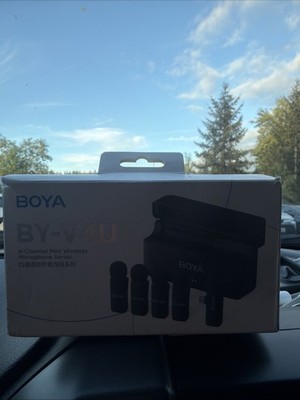 BOYA BY-V4U  4-Channel Wireless Lavalier Mics for Devices With Type C Interface