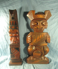 2 Sculptures en bois  de joueurs de flute de pan, BOLIVIE & EQUATEUR 42 & 43,5cm