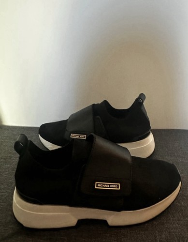 Black And White Mesh Michael Kors Sneakers - Picture 2 of 13