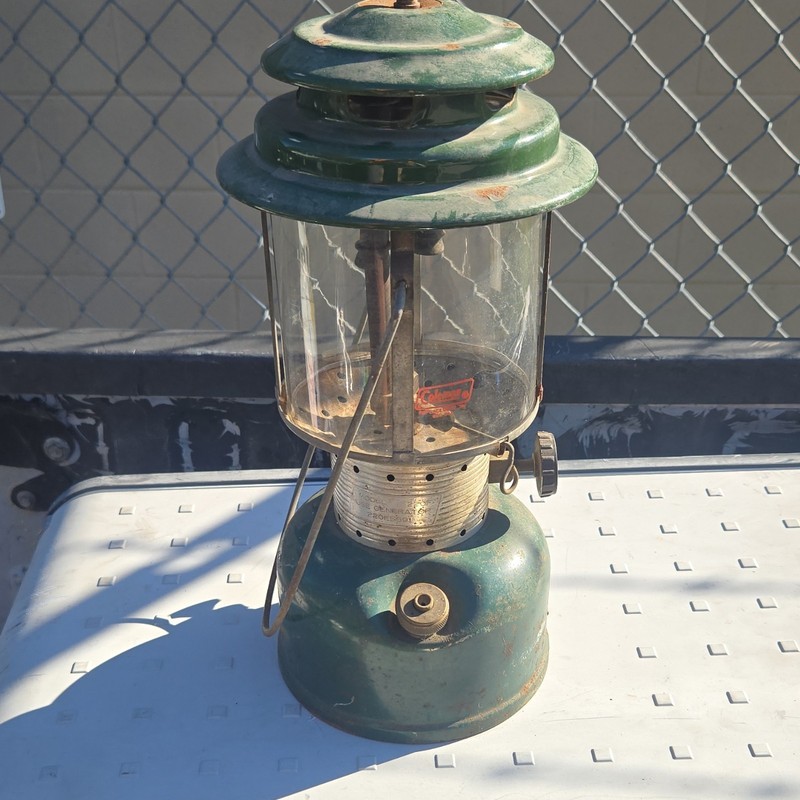 Coleman 220F Green Butane/Propane Gas Lantern Metal/Glass Camping Light