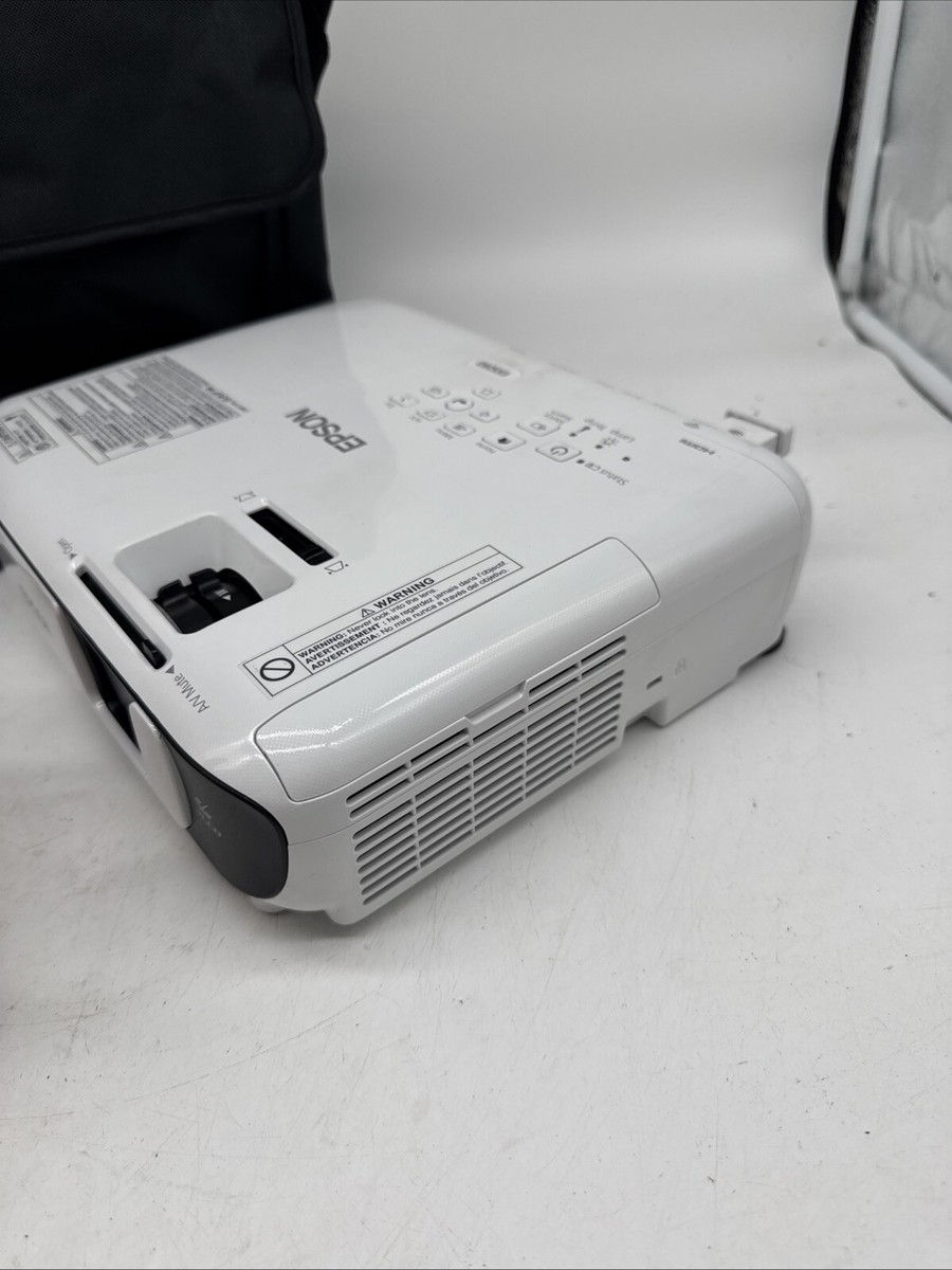 Epson 3LCD XGA Projector WIFI H843A *No Remote* | eBay