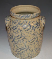 Vintage USA spongeware crock blue on cream farmhouse primative