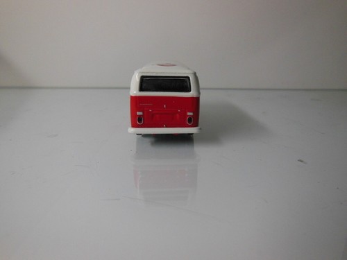 Trump 2024 / GreenLight 1968 Volkswagen Type 2 Bus / 1/64 Scale - Picture 10 of 11
