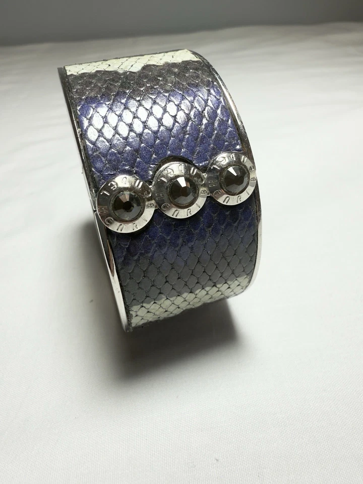 Pulsera Henri Bendel de cuero en relieve piel de serpiente con bisagras pieza de pasarela de los años 80 Foto 3 de 4