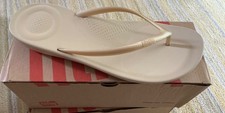 Fitflops. Gold. Size 7. new.