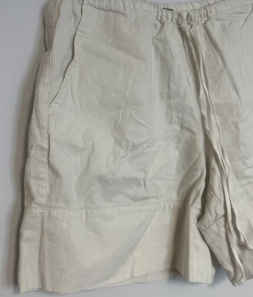 Pantalones Cortos Boho Free People Talla XS Blanco/Crema Lino/Mezcla de Algodón con Cordón Foto 2 de 4