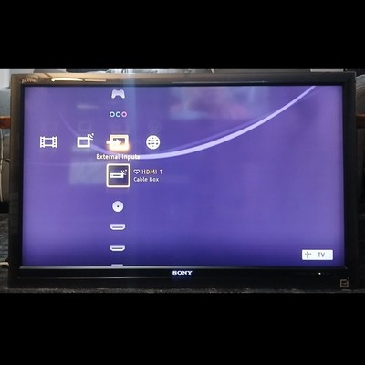 Sony Bravia KDL-40W5100 w/ Mount, 4 HDMI - No Stand/Remote - LOCAL PICKUP ONLY