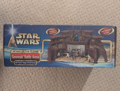 Star Wars ジオーノシスバトルアリーナ Hasbro Star Wars Attack of The Clones Geonosis Battle Arena Play