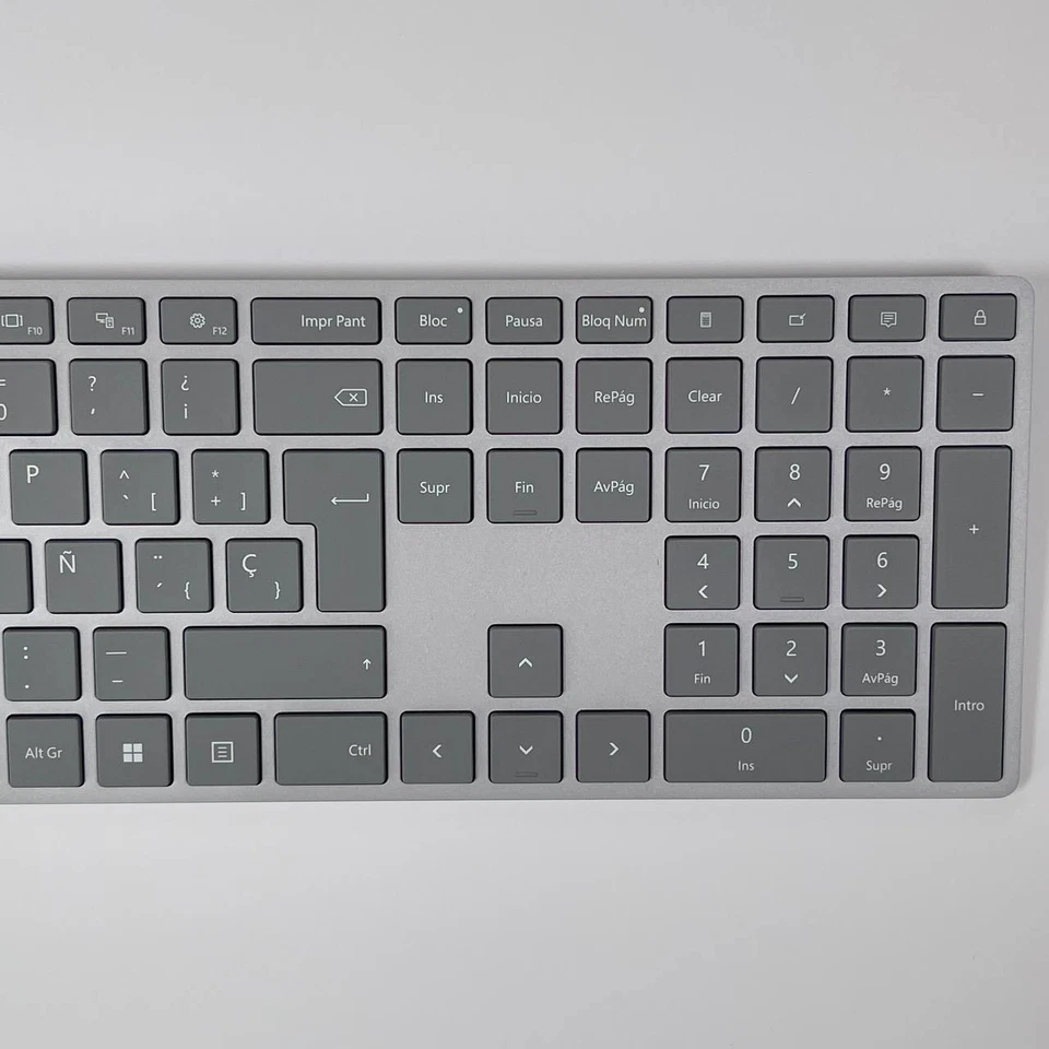 Microsoft Surface Wireless Tastatur, Silber für PC/Mac - Schlankes und einfac... - Bild 3 von 4