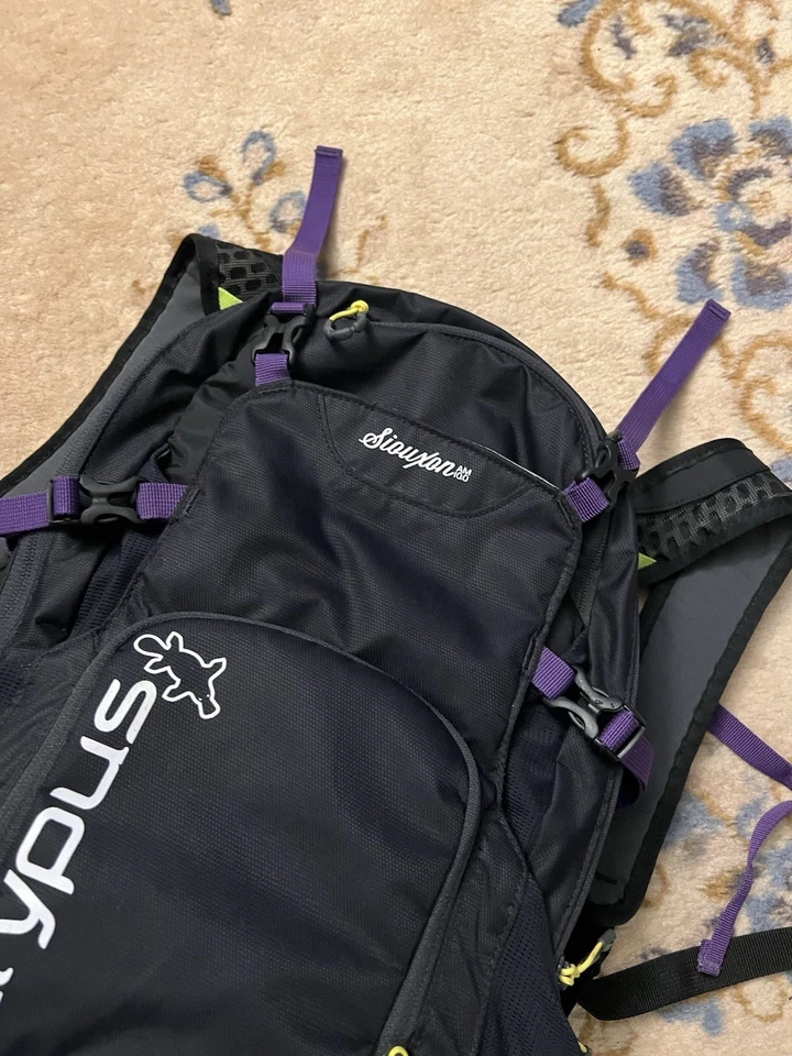 Mochila de hidratación para mujer Platypus Siouxon 10,0 AM flotador aire negra senderismo Foto 3 de 4