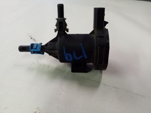 3.8L Fuel Vapor Canister Purge Valve | Fits 11 12 13 14 15 16 17 Jeep Wrangler - Picture 4 of 12