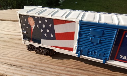 Donald J Trump 2024 O gauge scale train president 45 47 Lionel boxcar America - Picture 3 of 9