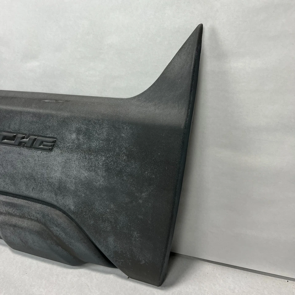 Moldura de puerta inferior delantera derecha Chevrolet Avalanche 15086535 OEM 2002-2006 Foto 3 de 4