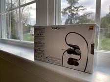AKG N5005 Reference Class 5-Driver Configuration in-Ear Headphones - Piano Black