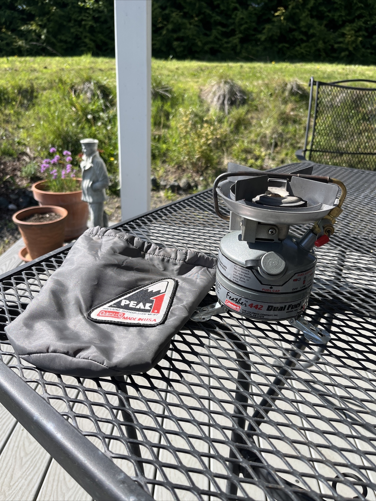 Coleman Peak 1 Feather Model 442 Dual Fuel Backpacking Stove With Bag