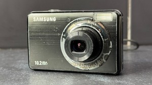 Samsung PL50 10.2MP Digital Camera - Black